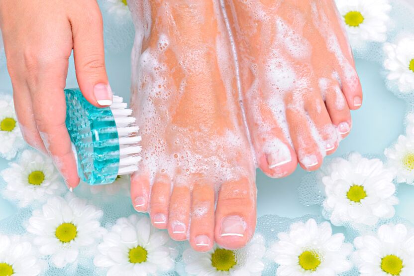 Washing your feet regularly is an excellent prevention of nail fungus